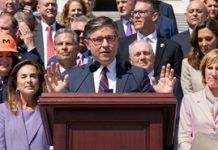 US Senate extends surveillance powers until April 30 after chaotic votes in House