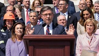 US Senate extends surveillance powers until April 30 after chaotic votes in House
