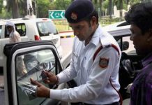 Delhi Govt. to seek control of traffic police
