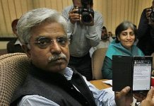 Delhi Police launches WhatsApp & Hike Groups for Women