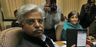 Delhi Police launches WhatsApp & Hike Groups for Women