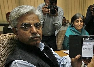 Delhi Police launches WhatsApp & Hike Groups for Women