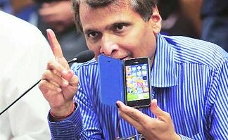 Railways to develop mobile app to improve commuter security