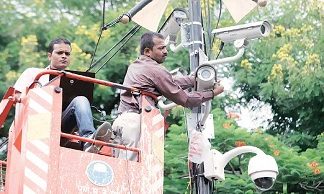 Devendra Fadnavis to inaugurate 650 CCTV cameras in Mumbai