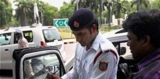 Now, Delhi traffic cops to be armed with pistols