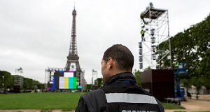 82 security workers hired for Euro 2016 are on terror watch list