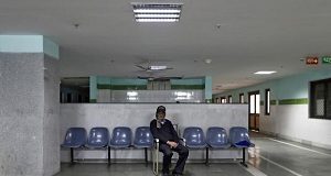 Hire private security guards to protect doctors, if needed: Bombay HC