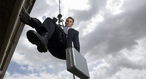 Ex-spies flocking to private security sector, eroding traditional codes of silence – report