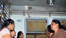 Shortfall of 3,950 security personnel in Central Railway and Western Railway