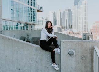 How Internet Providers Get Around War Zones