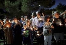 US gun lobby falls in line after Las Vegas shooting, backs ban on rapid-fire device