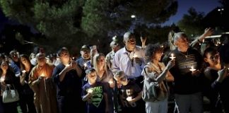 US gun lobby falls in line after Las Vegas shooting, backs ban on rapid-fire device