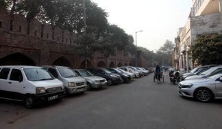 Delhi govt set to notify parking policy