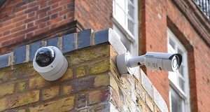 A combination of multiple CCTV images could aid in catching suspects