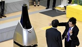AI-powered robot to patrol Japanese train station