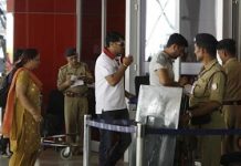 Airport security may be outsourced to cut costs