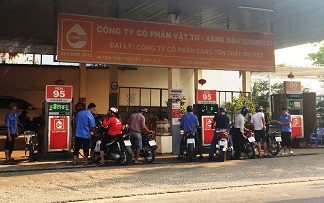 Vietnam cracks down on petrol stations that commit fire-safety violations