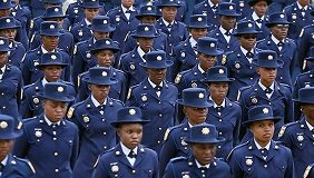SA government wants to ban security guards from wearing blue