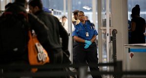Fingerprint, iris scans, could be used to screen travelers at Chicago airport