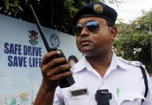 Traffic officials to wear body cameras while issuing challans in Delhi