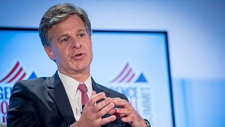 FBI reconsidering body camera policy amid tensions with local police departments