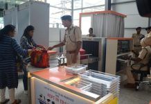Airport X-ray machine tender comes under the scanner