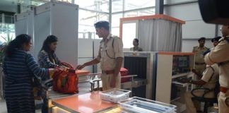 Airport X-ray machine tender comes under the scanner
