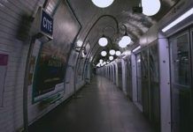 Confidential police security plans stolen from train in Paris