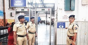CSMT Railway Station to upgrade security with 150 smart scanners