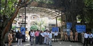 Delhi HC suggests courtrooms in jails, automated gates to enhance security