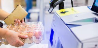 French supermarket trials POS machines with cameras to detect thefts