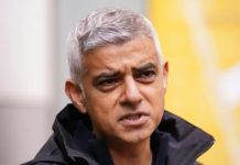 Government dithering over fire safety rules, says London mayor