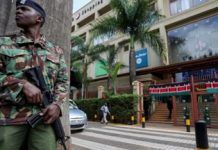 Kenya police: Much-criticised security force to get big pay boost