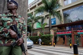 Kenya police: Much-criticised security force to get big pay boost