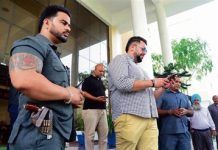 Lahore Private guards violating SOPs to face action