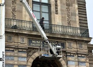 Louvre museum installs security bars on balcony used in October’s heist