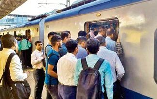 Plug security gaps at stations, say rail passengers associations
