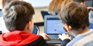 Study finds that school-based online surveillance companies monitor students 24/7