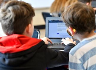 Study finds that school-based online surveillance companies monitor students 24/7