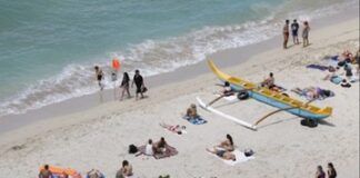 US judge rules Hawaii cannot ban guns at beaches, other public places