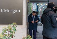 US banks step up security for their CEOs